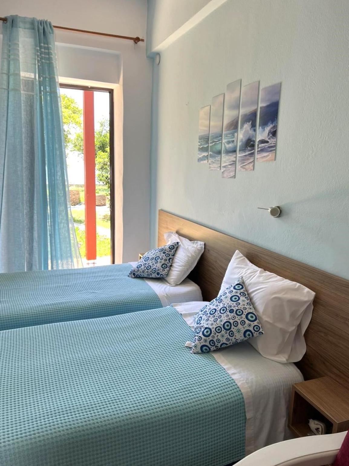 Milos Studios & Beach House Франгокастелло Экстерьер фото